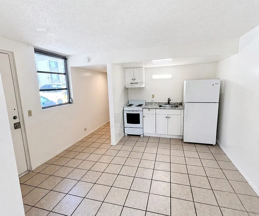 98-1040 Moanalua Rd #100