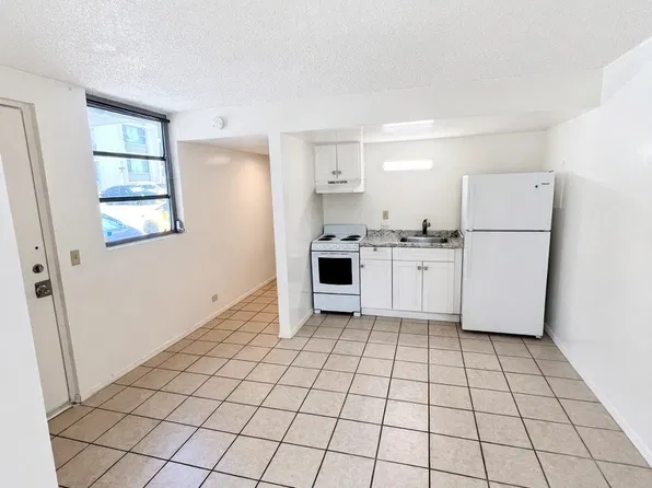 98-1040 Moanalua Rd #100, Aiea, HI 96701