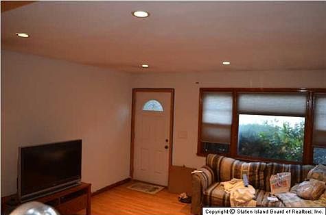 1st image of 54 Raymond Ave