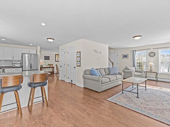 5th image of 218 Brigham Hill Road