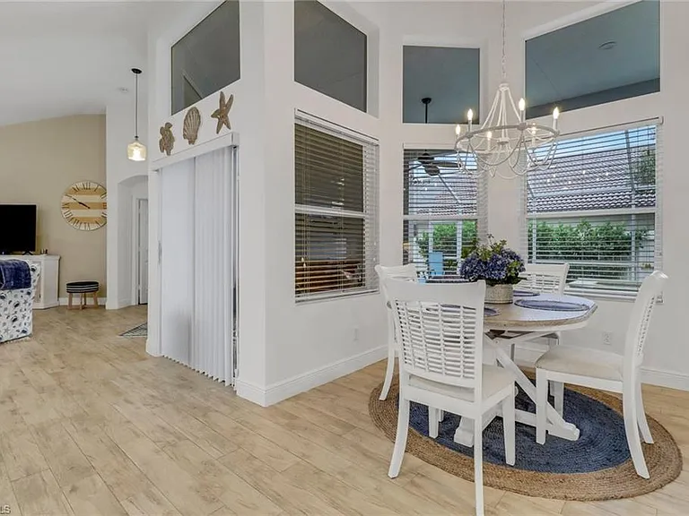 1106 Jardin Dr — Photo 10