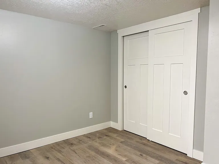 Unit Photo