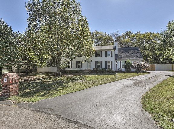 2nd image of 430 Stonetree Dr