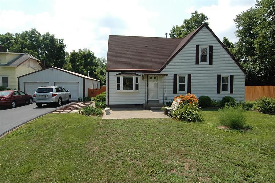 1st image of 932 Providence Way