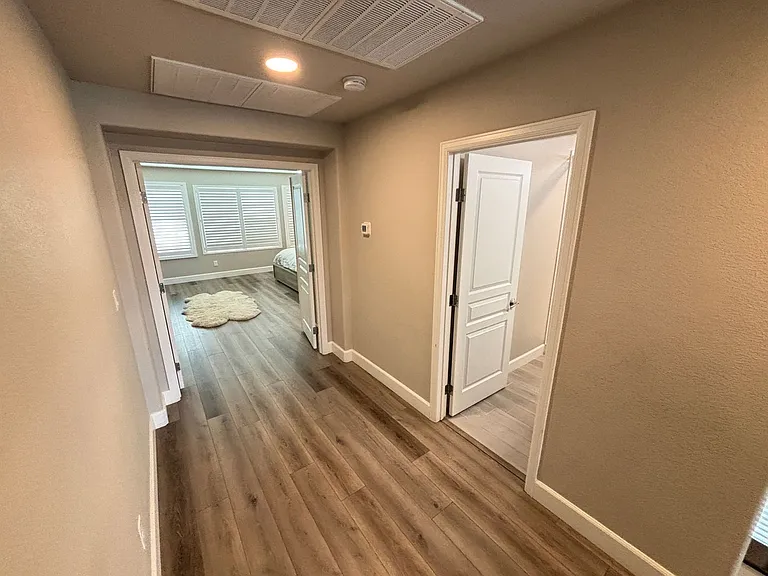11194 Formosa Springs Ct — Photo 34