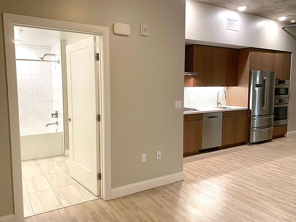 5th image of 535 India St #505