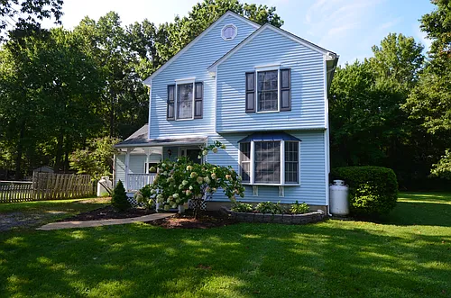 1527 Snug Harbor Rd Photo 1