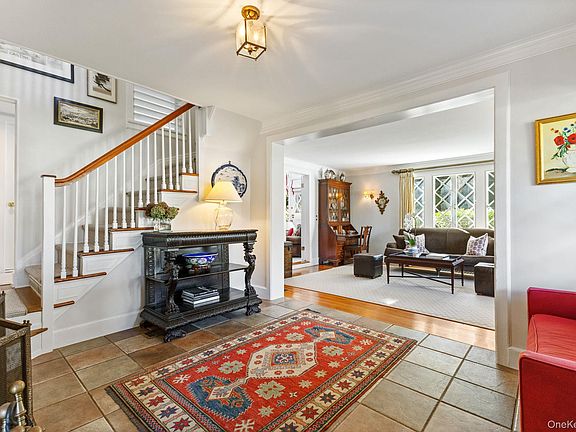 2nd image of 7 Avon Road