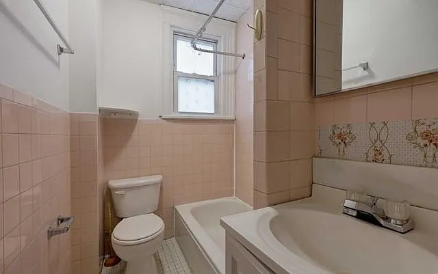 58 Westervelt Ave #1 — Photo 9
