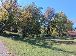 Hood Dr, Kingston, TN 37763