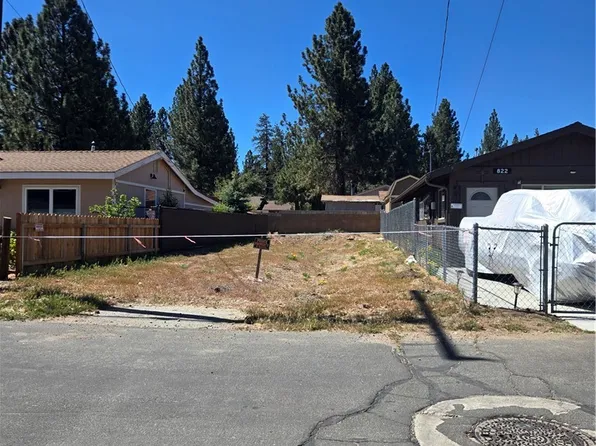 820 Fairway Blvd, Big Bear City, CA 92314