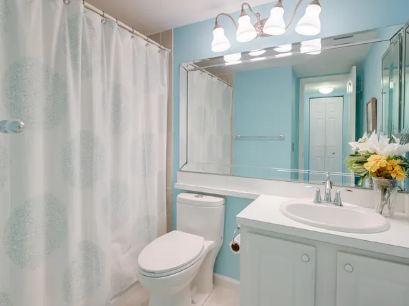 227 Pine Hov Circle #C-2, Greenacres, FL 33463