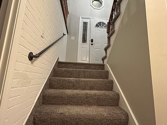 entry way from basement