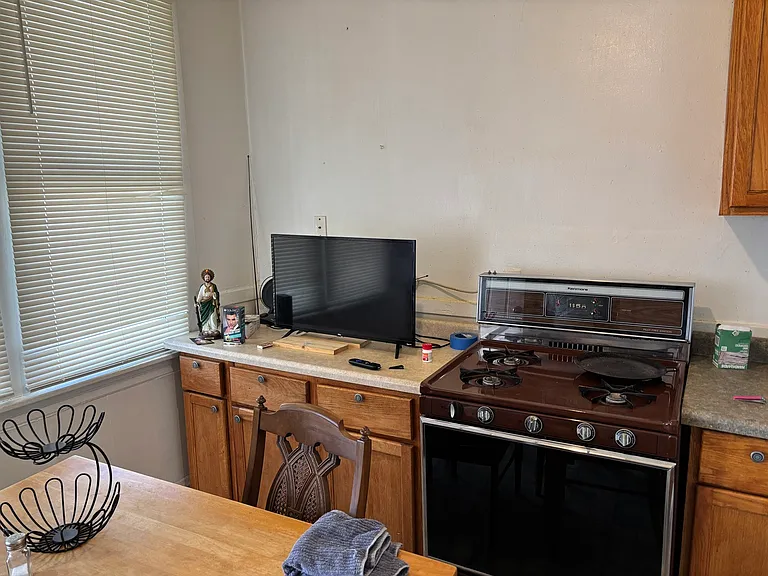 3053 N Elbridge Ave #2-R — Photo 3