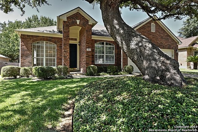 1st image of 3118 Fall Crest Dr