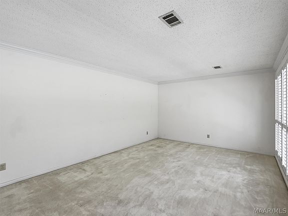 3rd image of 158 Pine Forest Dr