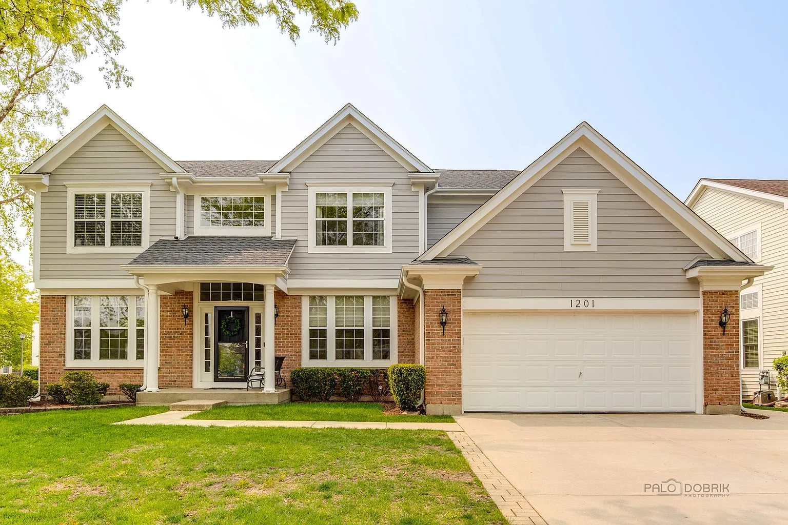 1201 Sterling Dr photo 1