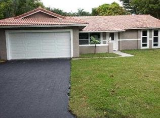 8837 NW 2nd Pl, Coral Springs, FL 33071