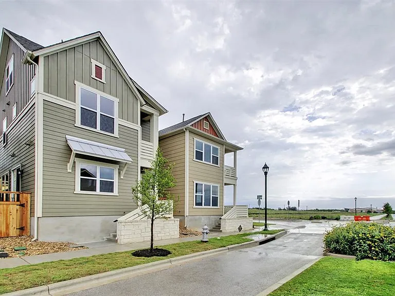 2910 Zach Scott St — Photo 1
