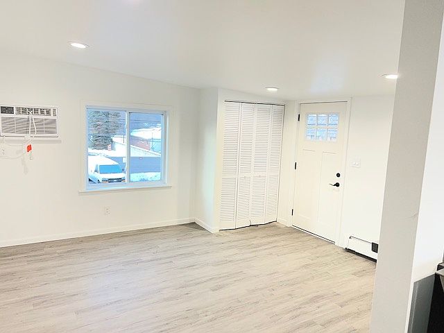 1st image of 27157 Woodward Ave #2R
