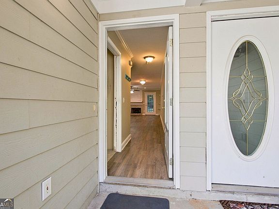 5th image of 311 Brookside Way