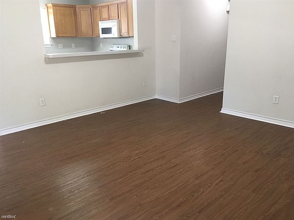 5th image of 3705 Oldenburg Ln