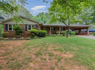 416 Andrew Pickens Dr, Seneca, SC 29678