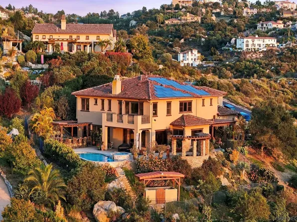 9572 Welk View Dr, Escondido, CA 92026