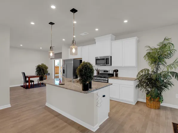 578 Bee Balm Dr, Blythewood, SC 29016