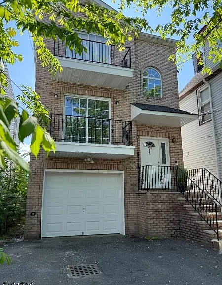 822 S 19th St — Photo 1