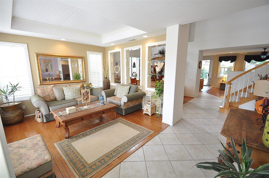 2nd image of 28941 Canyon Oak Pl