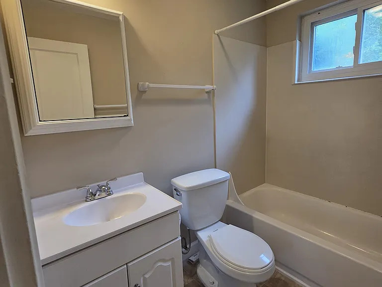 5642 Selby Ct — Photo 18