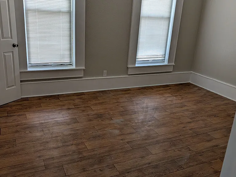 1605 White St #3 — Photo 5