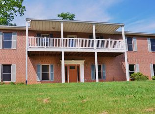 8433 Lock Ln, Warrenton, VA