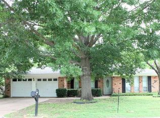 1205 Duane St, Benbrook, TX 76126