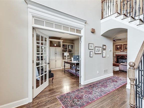 4th image of 1071 Trailway Cir