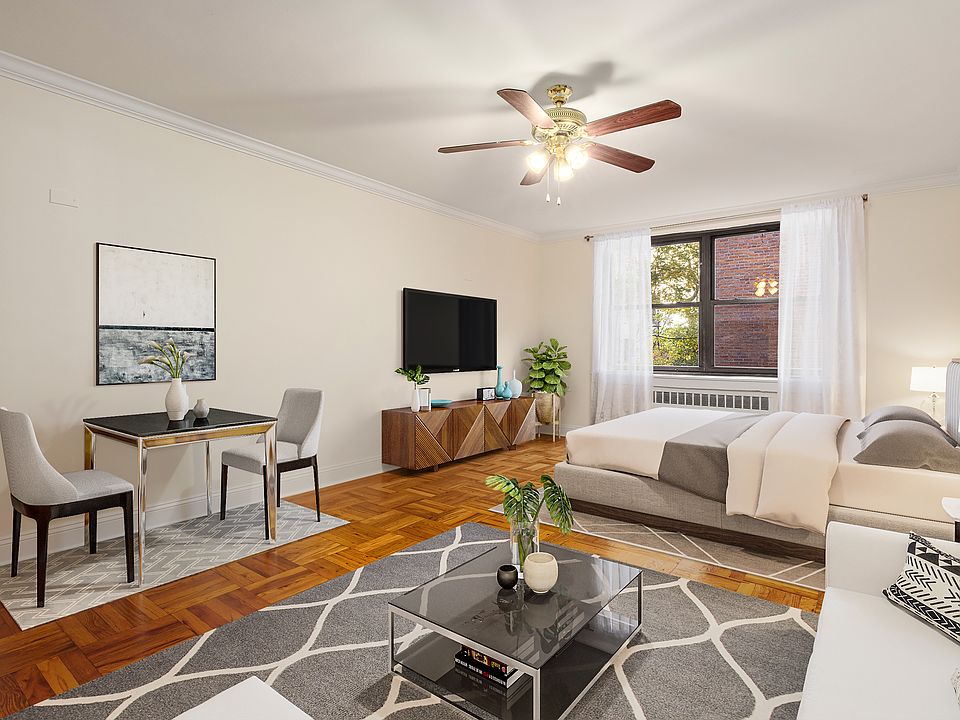 1st image of 70 Irving Pl APT 3D