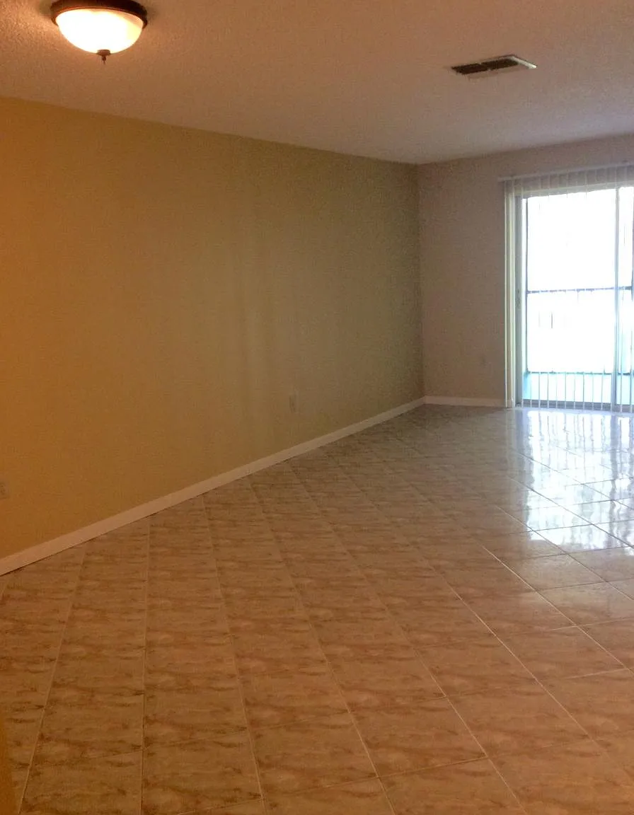 2 bed, 1000 sqft, $1,500 — Photo 1