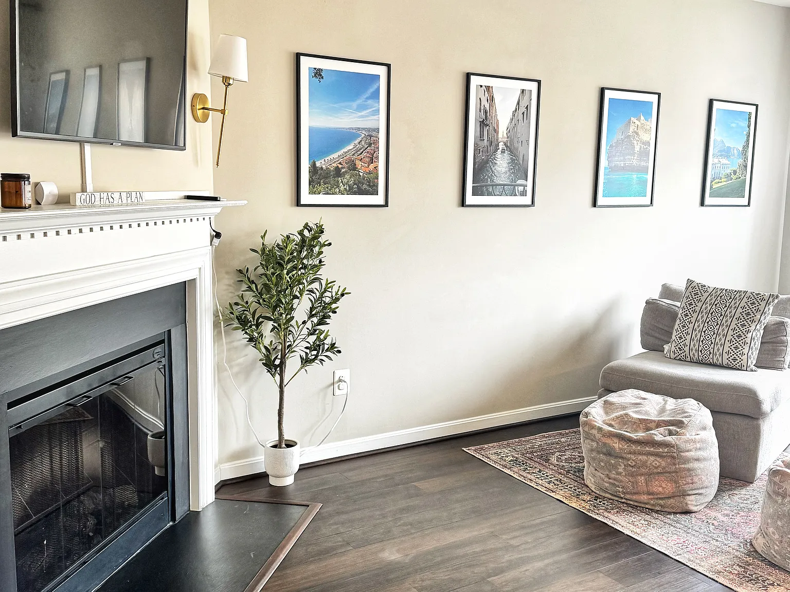 3 bed, 2.5 bath, 2412 sqft, $3,350 — Photo 3