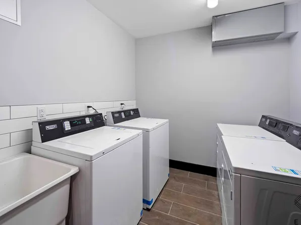 1111 Foster Avenue image 12 of 16