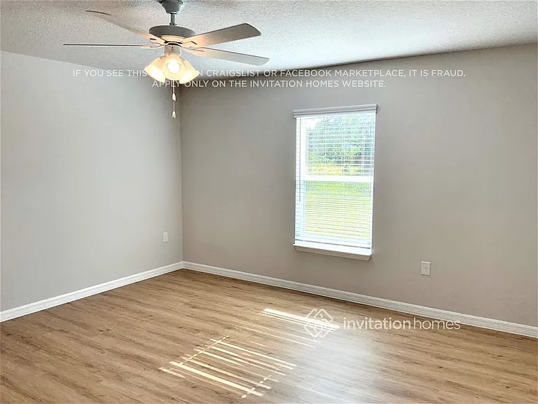 542 Fort Pierce St SW — Photo 6
