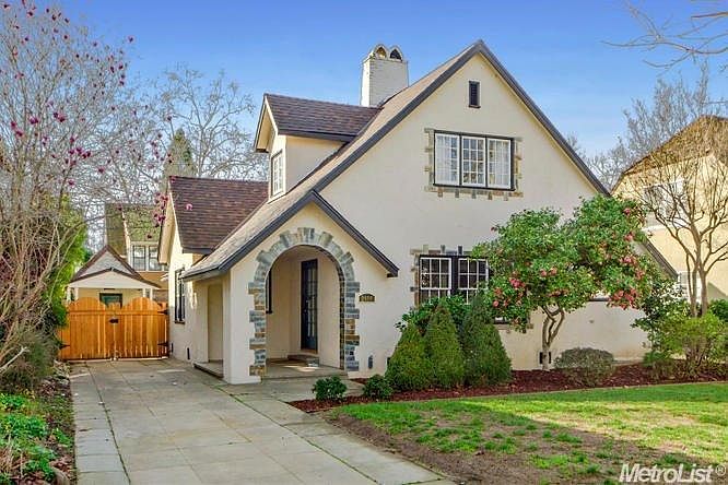 2nd image of 2650 Donner Way