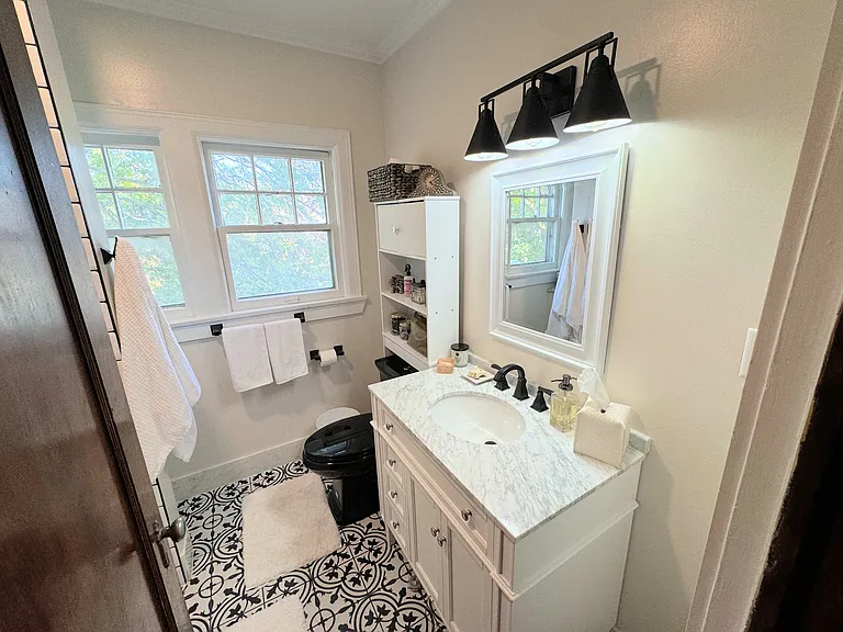 404 N Back Bay Blvd #8 — Photo 8