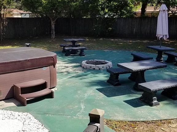 3rd image of 6416 Dunbar Dr