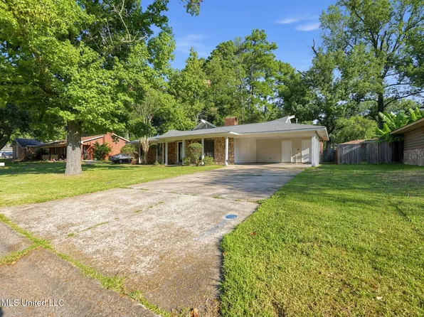 2046 Beechwood Blvd, Pearl, MS 39208