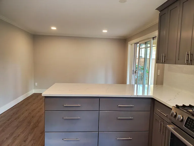 14290 SW Hall Blvd — Photo 3