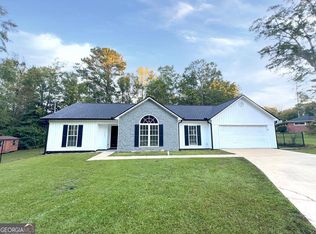 1702 Azalea Dr, West Point, GA 31833