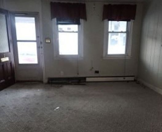 2nd image of 300 E Louther St