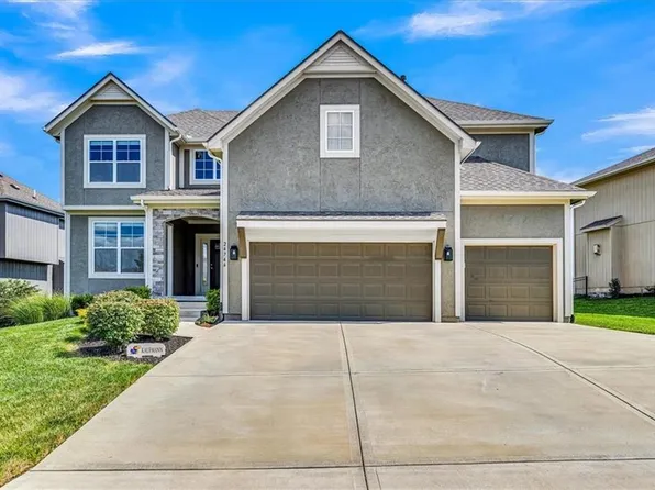 24744 W 92nd St, Lenexa, KS 66227