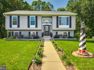 413 Quiet Woods Ct, Pasadena, MD 21122